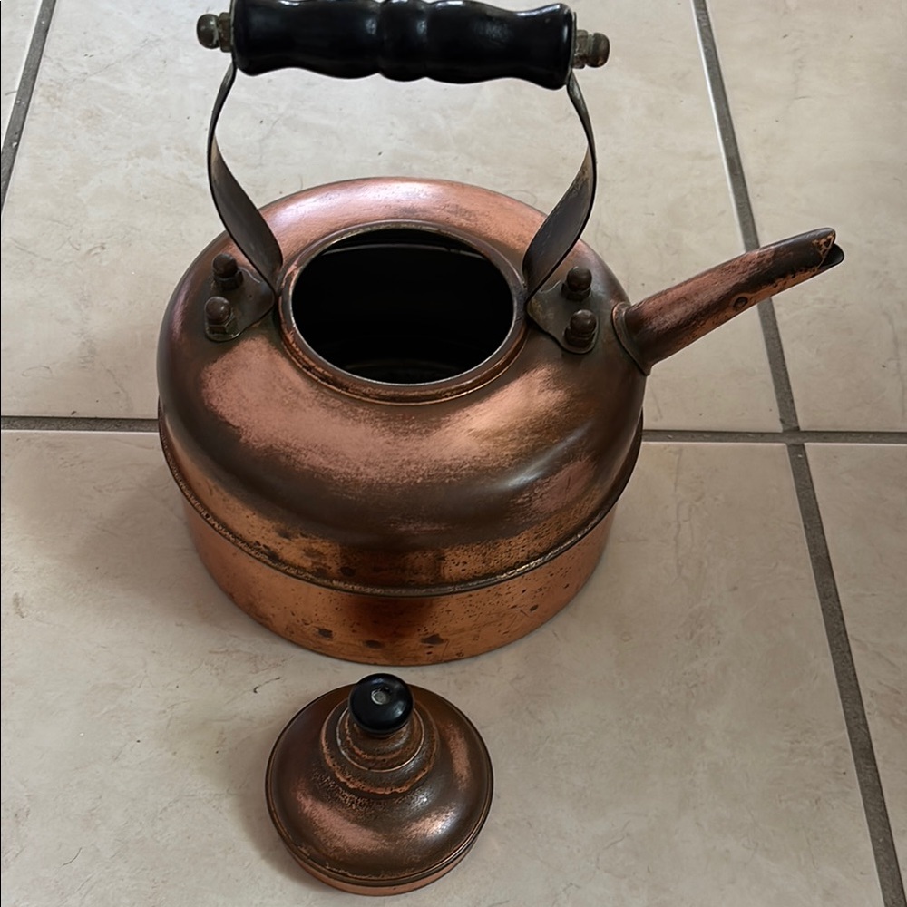 Classic Copper Tea Kettle with Black Handle turkey